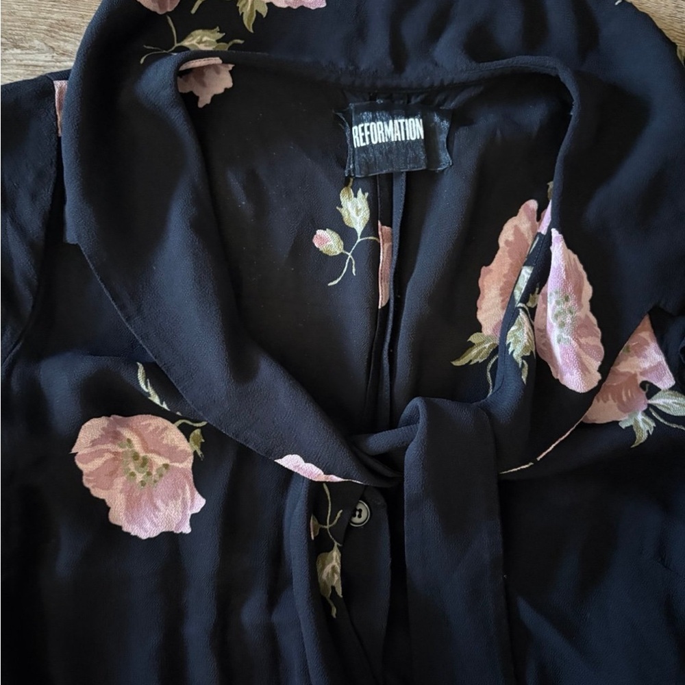 Reformation Black Dress with Pink Floral Design size 8 - Picture 6 of 9